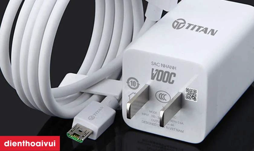 C&aacute;p sạc Titan c&oacute; tốt kh&ocirc;ng
