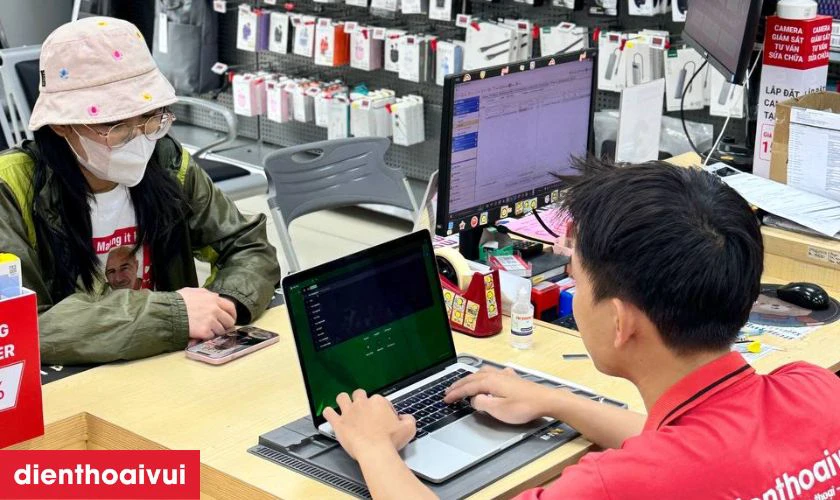 N&ecirc;n mua c&aacute;p sạc Ugreen USB-A to Type-C 1M US288 tại đ&acirc;u?