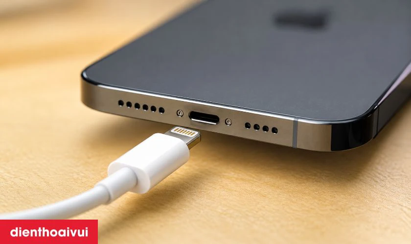 chân sạc của iphone 14
