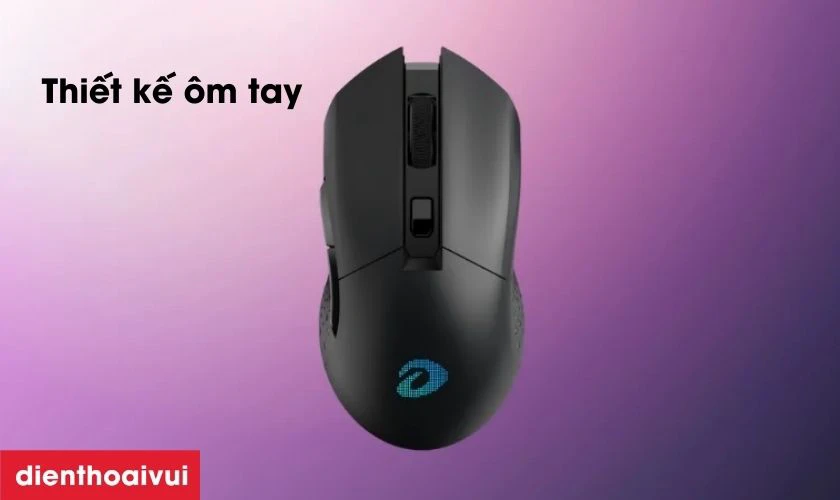 Chuột chơi game kh&ocirc;ng d&acirc;y Dareu EM901X RGB c&oacute; thiết kế &ocirc;m tay