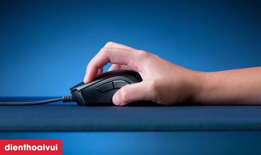 Chuột c&oacute; d&acirc;y l&agrave; thiết bị ngoại vi kết nối với m&aacute;y t&iacute;nh qua d&acirc;y c&aacute;p