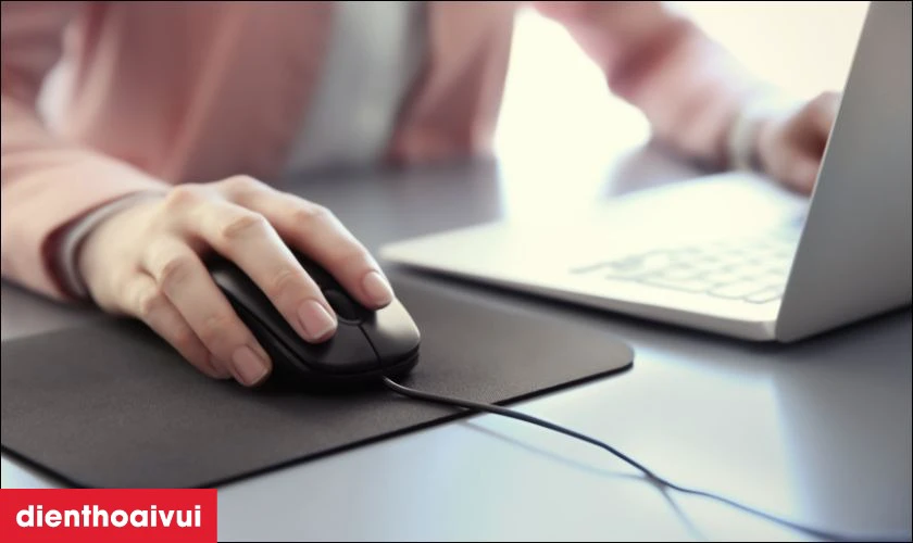Chuột c&oacute; d&acirc;y đảm bảo kết nối mạnh mẽ, ổn định nhất khi l&agrave;m việc
