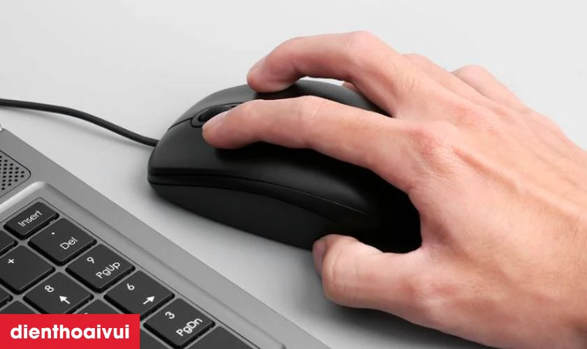 Đặc điểm nổi bật của chuột c&oacute; d&acirc;y LOGITECH B100