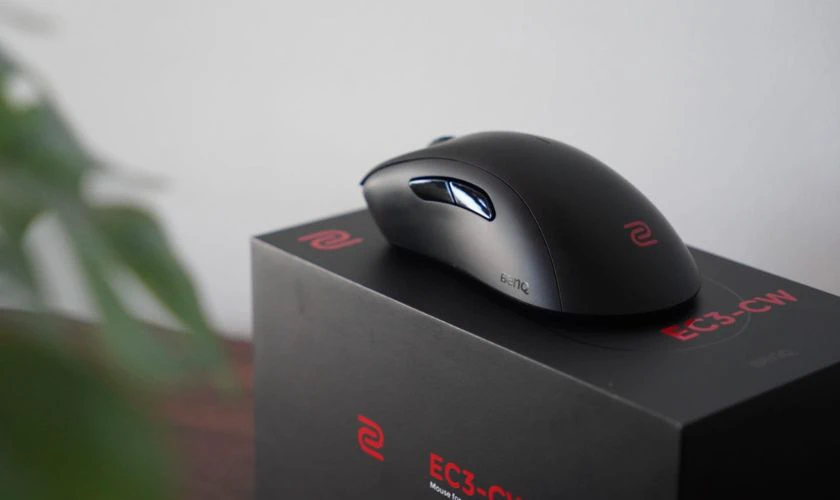 BenQ Zowie EC3-CW gi&aacute; th&agrave;nh hấp dẫn cho game thủ