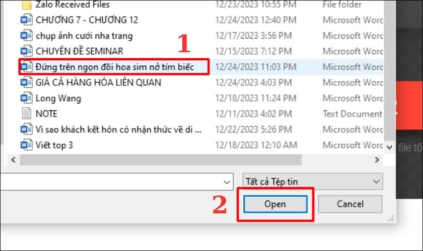 Chọn file Word v&agrave; nhấn Open 