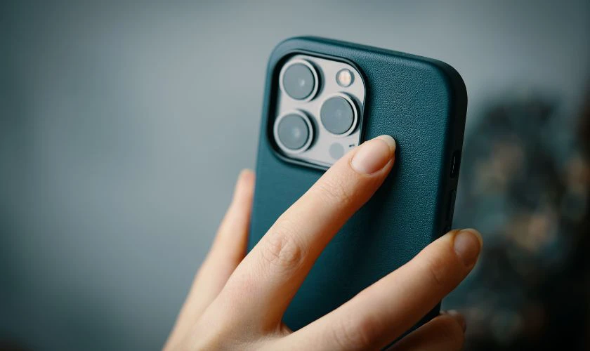 Có nên mua iPhone cũ? Vì sao người dùng lựa chọn mua iPhone cũ?