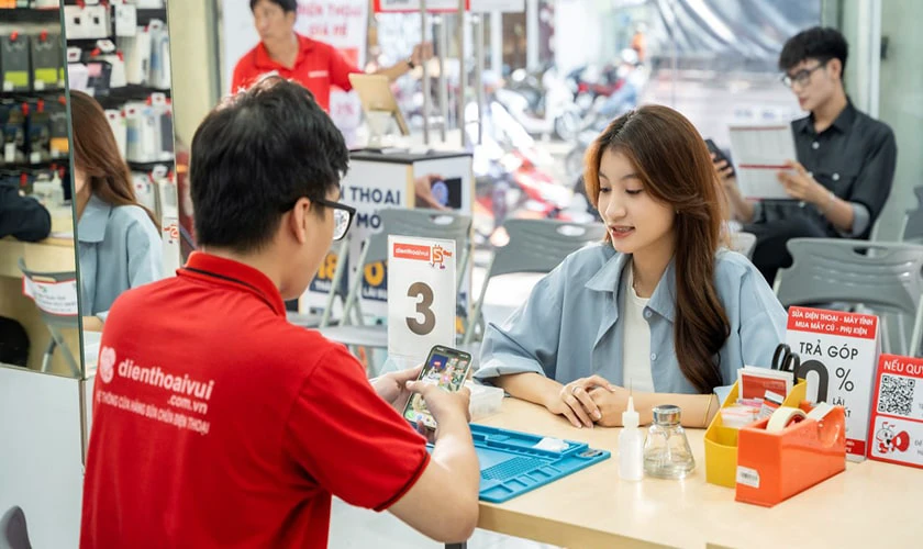 Khắc phục t&igrave;nh trạng iPhone bị mất Face ID tại Điện Thoại Vui