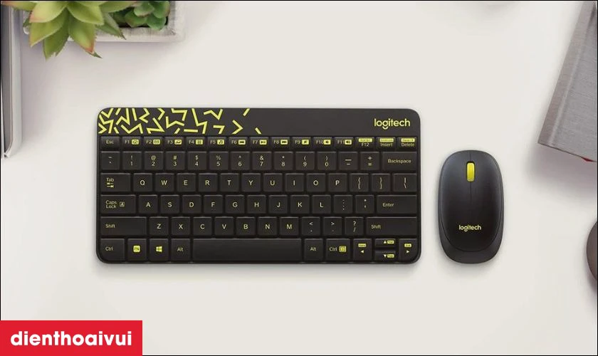 Logitech MK240 sở hữu thiết kế tối giản mang đến cảm gi&aacute;c thanh lịch, sang trọng