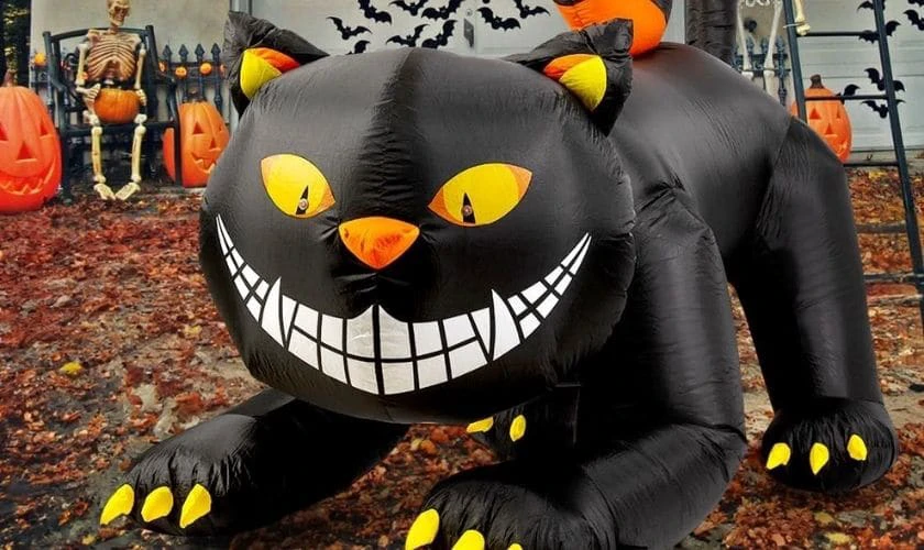 Cách trang trí với những con vật xui xẻo trong mùa Halloween đẹp