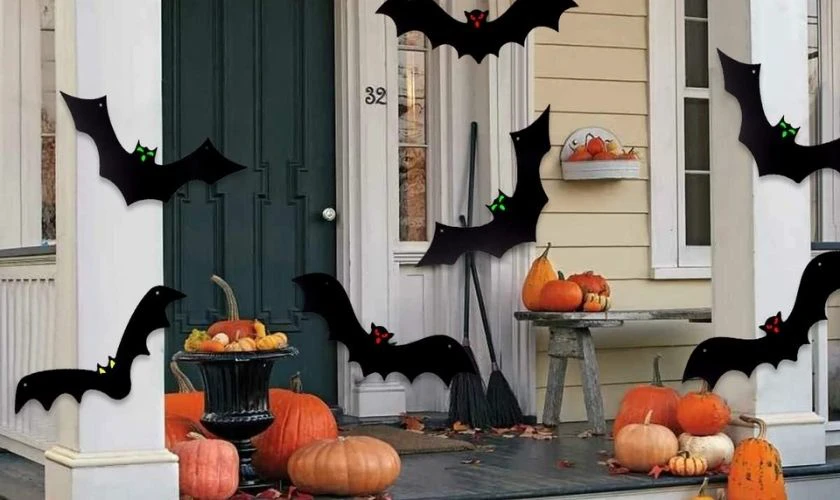 Cách trang trí với những con vật xui xẻo trong mùa Halloween đơn giản