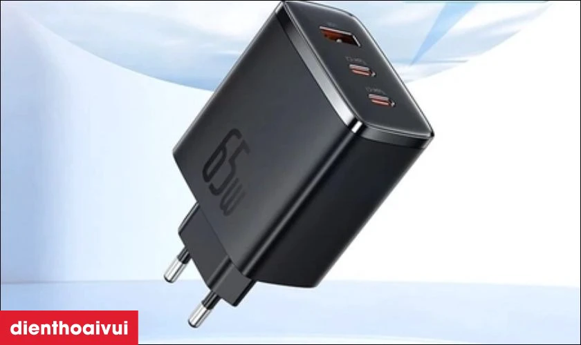 C&ocirc;ng nghệ sạc nhanh an to&agrave;n được đ&aacute;nh gi&aacute; cao