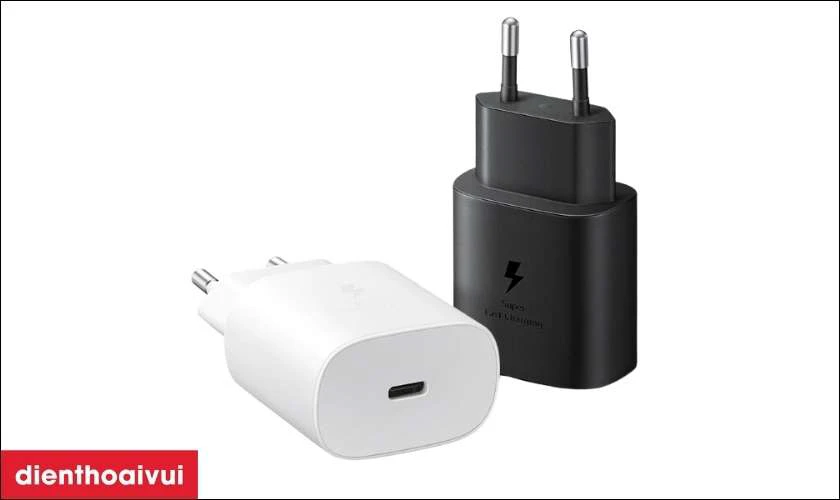 Củ sạc nhanh (Fast Charger) l&agrave; g&igrave;