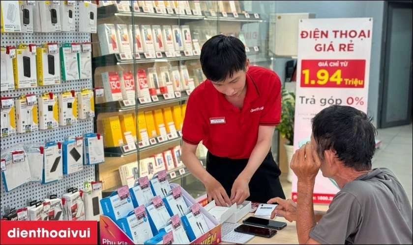 Chọn địa chỉ cửa h&agrave;ng b&aacute;n củ sạc cũ uy t&iacute;n