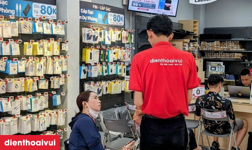 Điện Thoại Vui - Địa chủ mua củ sạc Devia chính hãng giá tốt