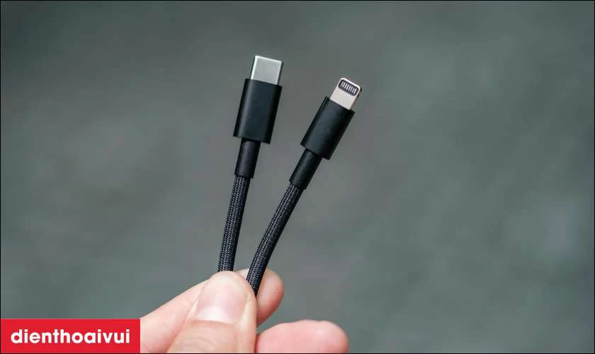 Dạng chuẩn kết nối từ USB-C to lightning