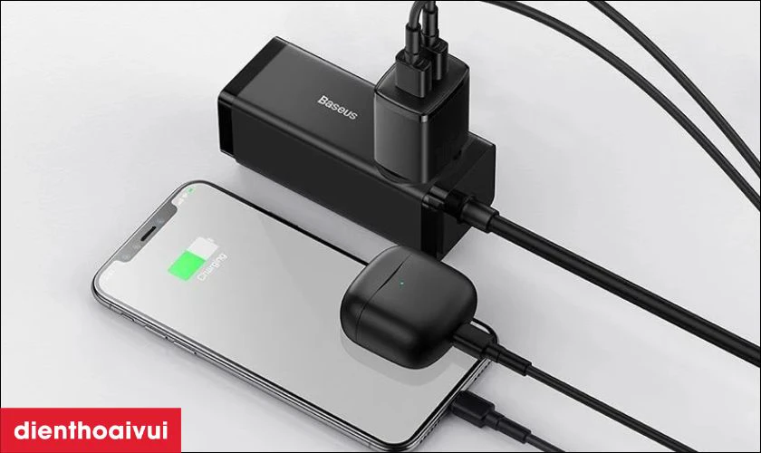 Sạc Baseus c&oacute; 2 cổng sạc thiết bị tiện lợi