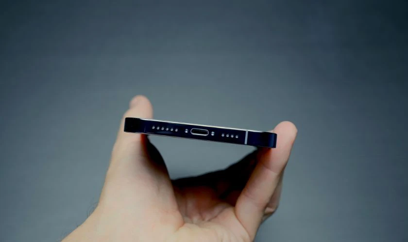 Đánh giá thiết kế iPhone 13