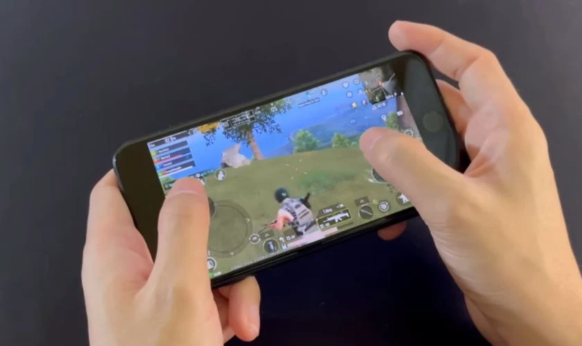 iPhone 7 Plus vẫn đảm bảo chơi game đồ họa cao như PUBG Mobile, Li&ecirc;n Qu&acirc;n Mobile