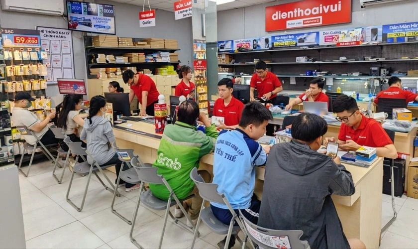 Địa chỉ mua iPhone SE gi&aacute; rẻ, uy t&iacute;n nhất hiện nay
