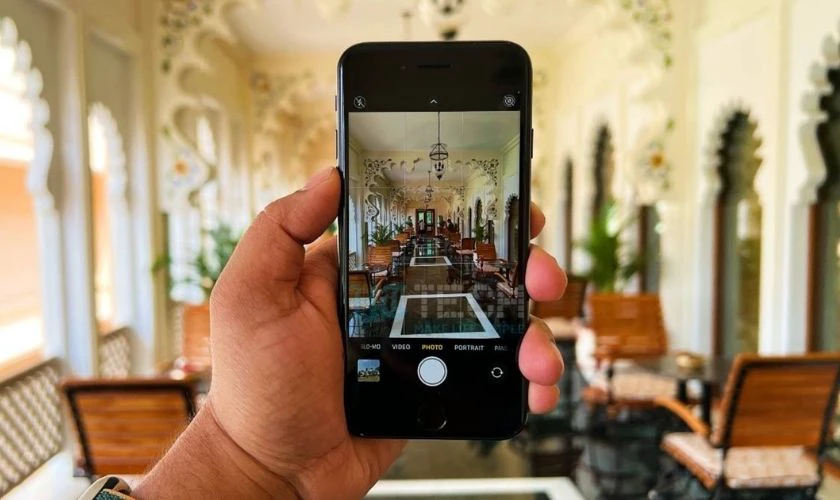 Đ&aacute;nh gi&aacute; iPhone SE về camera