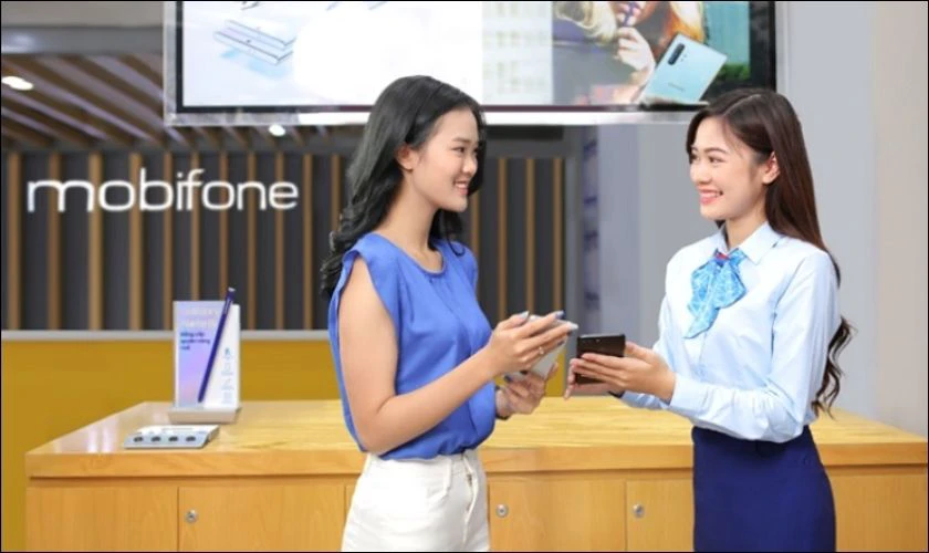 Đến trực tiếp nh&agrave; mạng để chọn số