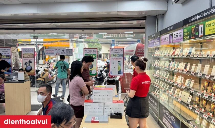 N&ecirc;n mua đế sạc kh&ocirc;ng d&acirc;y Energizer Qi 15W - WCP107 tại đ&acirc;u uy t&iacute;n?
