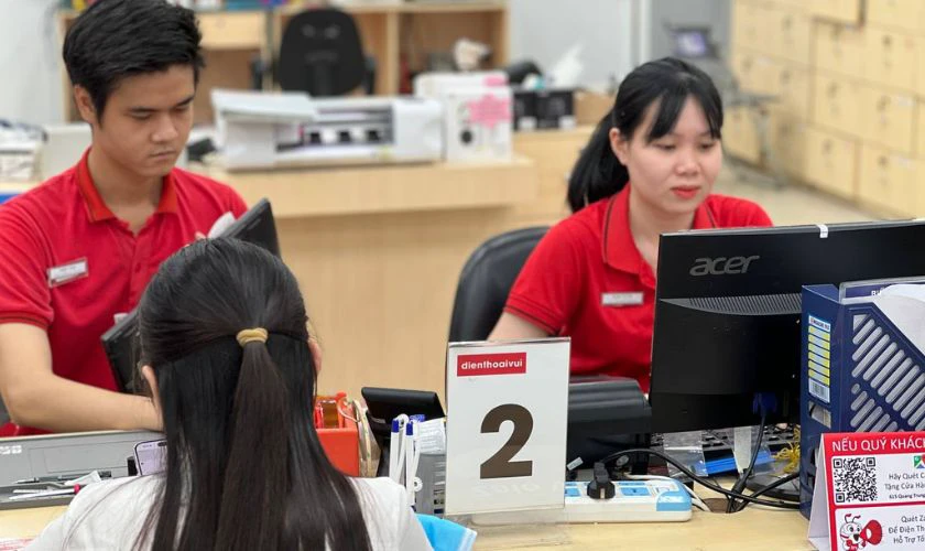 Tại sao nên chọn Điện Thoại Vui mua iPhone cũ tại TP.HCM?