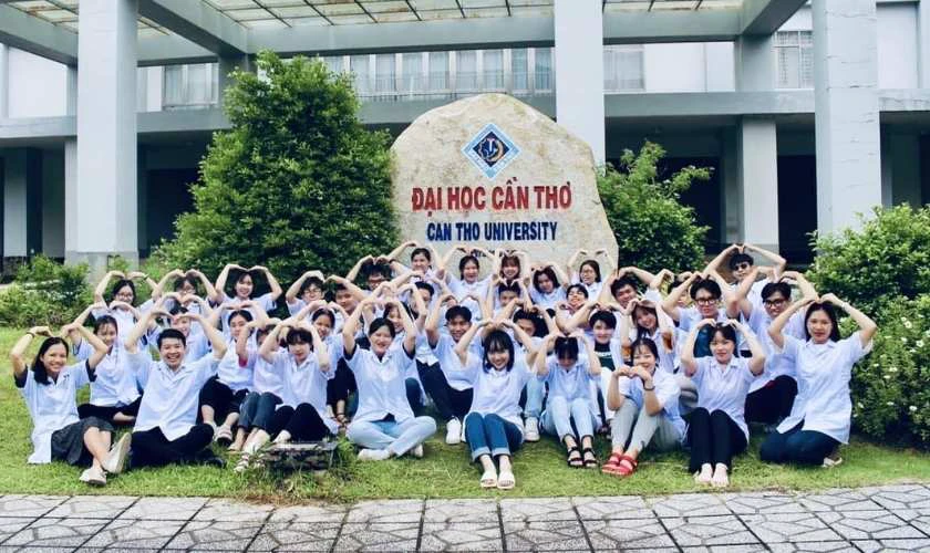 Biến động điểm chuẩn Đại học Cần Thơ 2026
