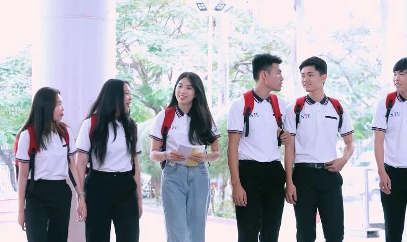 Điểm chuẩn STU 2026 chênh lệch thế nào giữa các nhóm ngành