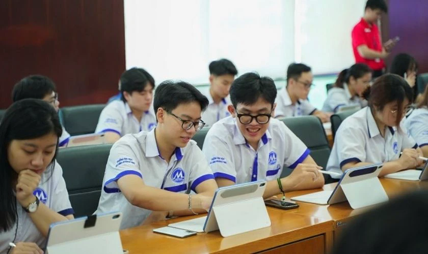 Điểm chuẩn UFM 2026 theo phương thức tuyển thẳng