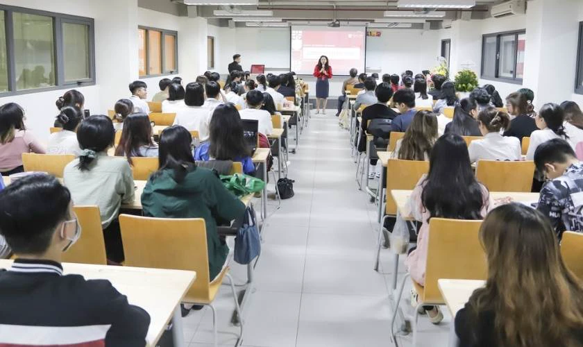 Những lưu ý sau khi biết điểm chuẩn Đại học Văn Lang