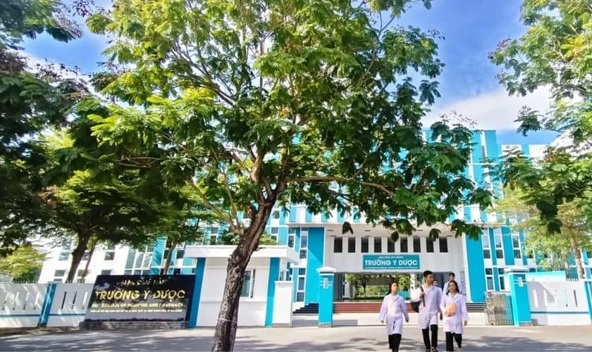 Những điều cần lưu ý sau khi biết điểm chuẩn trường Y Dược - Đại học Đà Nẵng