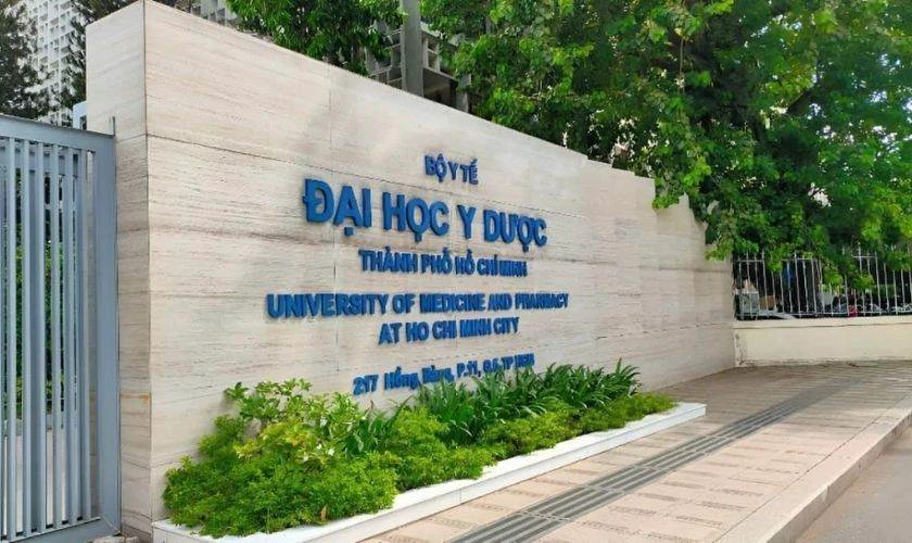 Điểm chuẩn Y Dược TPHCM 2026 thay đổi ra sao so với các năm trước?