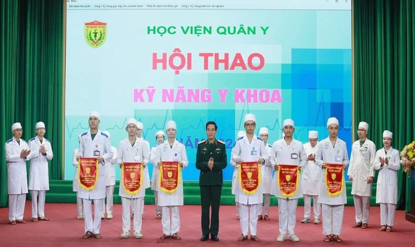 Những lưu ý sau khi biết điểm chuẩn Học viện Quân y