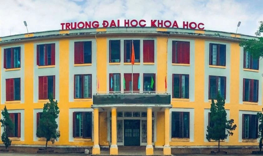 Những lưu ý khi xem điểm chuẩn DHT năm 2026