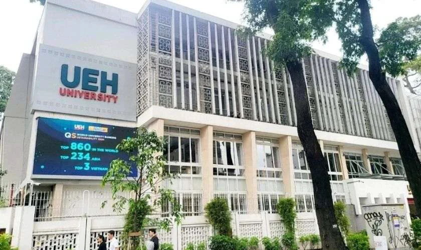 Điểm chuẩn Đại học Kinh tế TP.HCM (UEH) 2026 chính thức