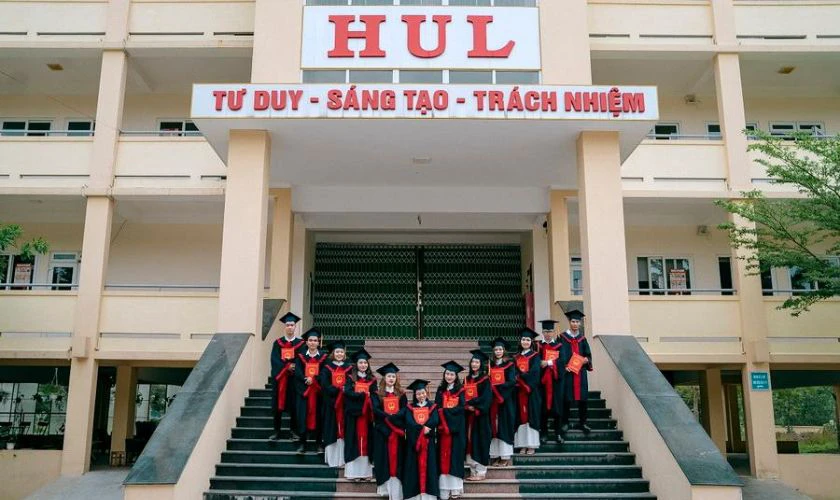 Điều kiện tuyển thẳng và ưu tiên xét tuyển