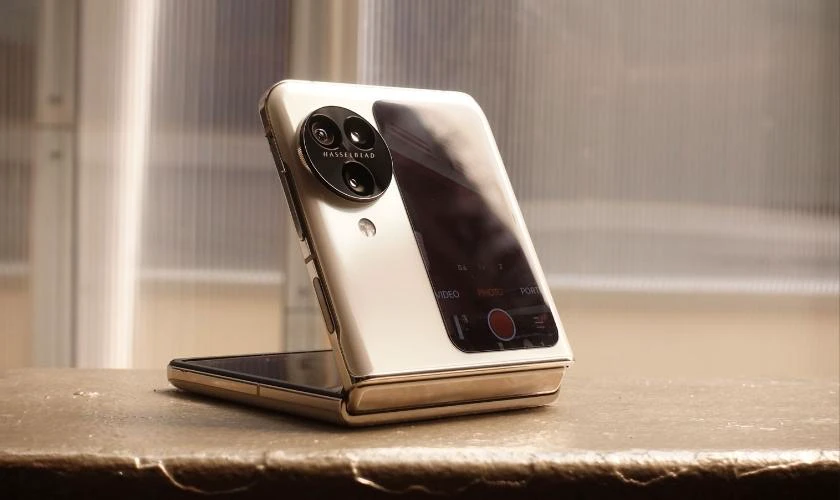 OPPO Find N3 Flip