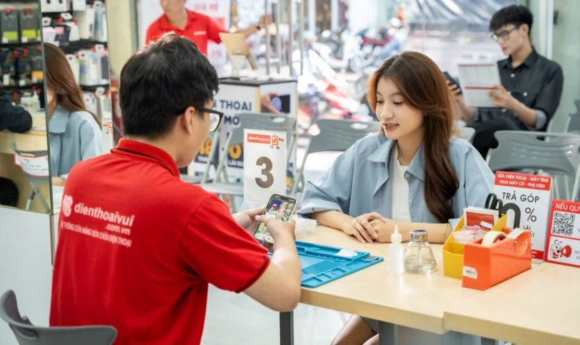 Mua điện thoại uy t&iacute;n, gi&aacute; tốt tại Điện Thoại Vui