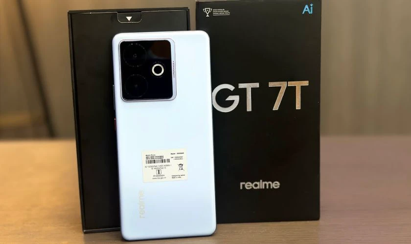 realme GT 7T là mẫu smartphone nổi bật dành cho học sinh