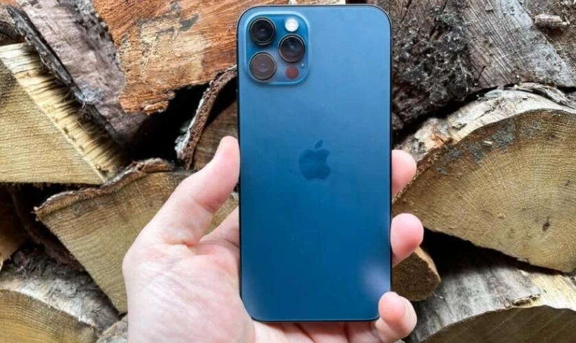 iPhone 12 Pro cũ vẫn là lựa chọn đáng cân nhắc trong tầm giá