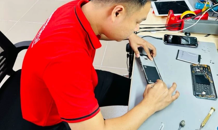Địa chỉ sửa lỗi màn hình không vuốt cảm ứng được uy tín