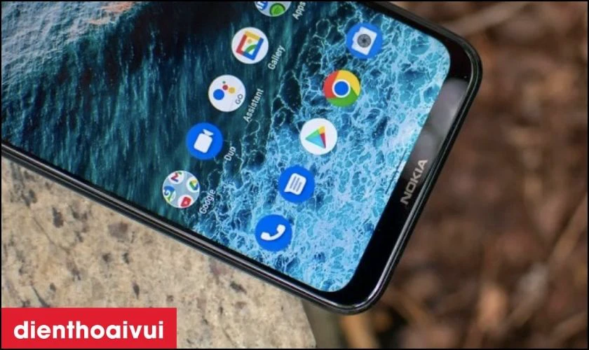 Kiểm tra kỹ ngoại h&igrave;nh v&agrave; t&iacute;nh năng của m&aacute;y
