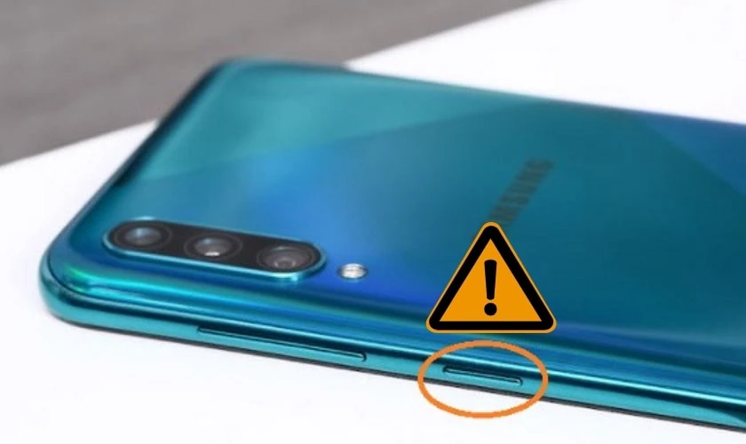 Điện thoại Samsung A50 bị đơ kh&ocirc;ng tắt nguồn được do lỗi phần cứng
