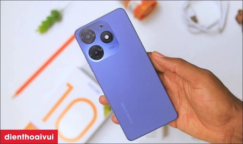 Tecno SPARK 10