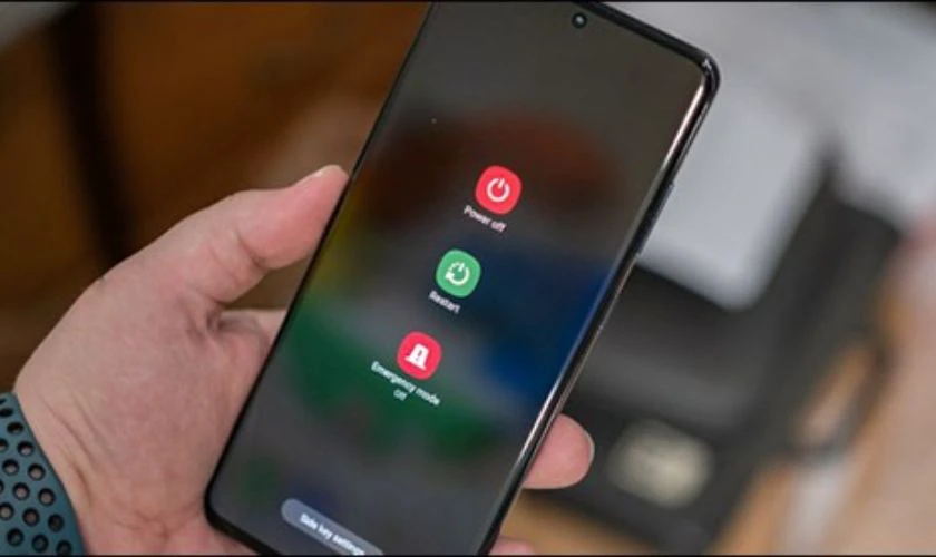 Sau khi thiết lập lại máy, theo dõi tình trạng restart trước khi cài lại toàn bộ ứng dụn