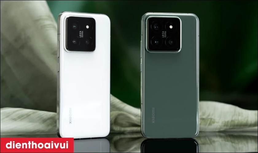 Dung lượng pin tr&acirc;u tới 4610 mAh, sạc nhanh 90W ấn tượng