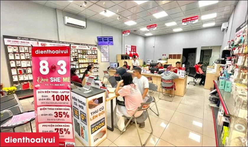 Nhiều ưu đ&atilde;i v&agrave; qu&agrave; tặng hấp dẫn
