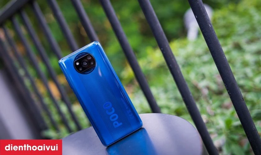 Điện thoại Xiaomi Mi Poco