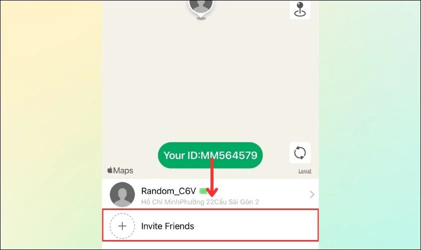Để theo d&otilde;i iPhone kh&aacute;c bạn bấm Invite Friends